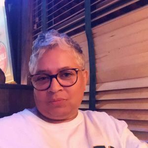 Meet your Posher, Candy